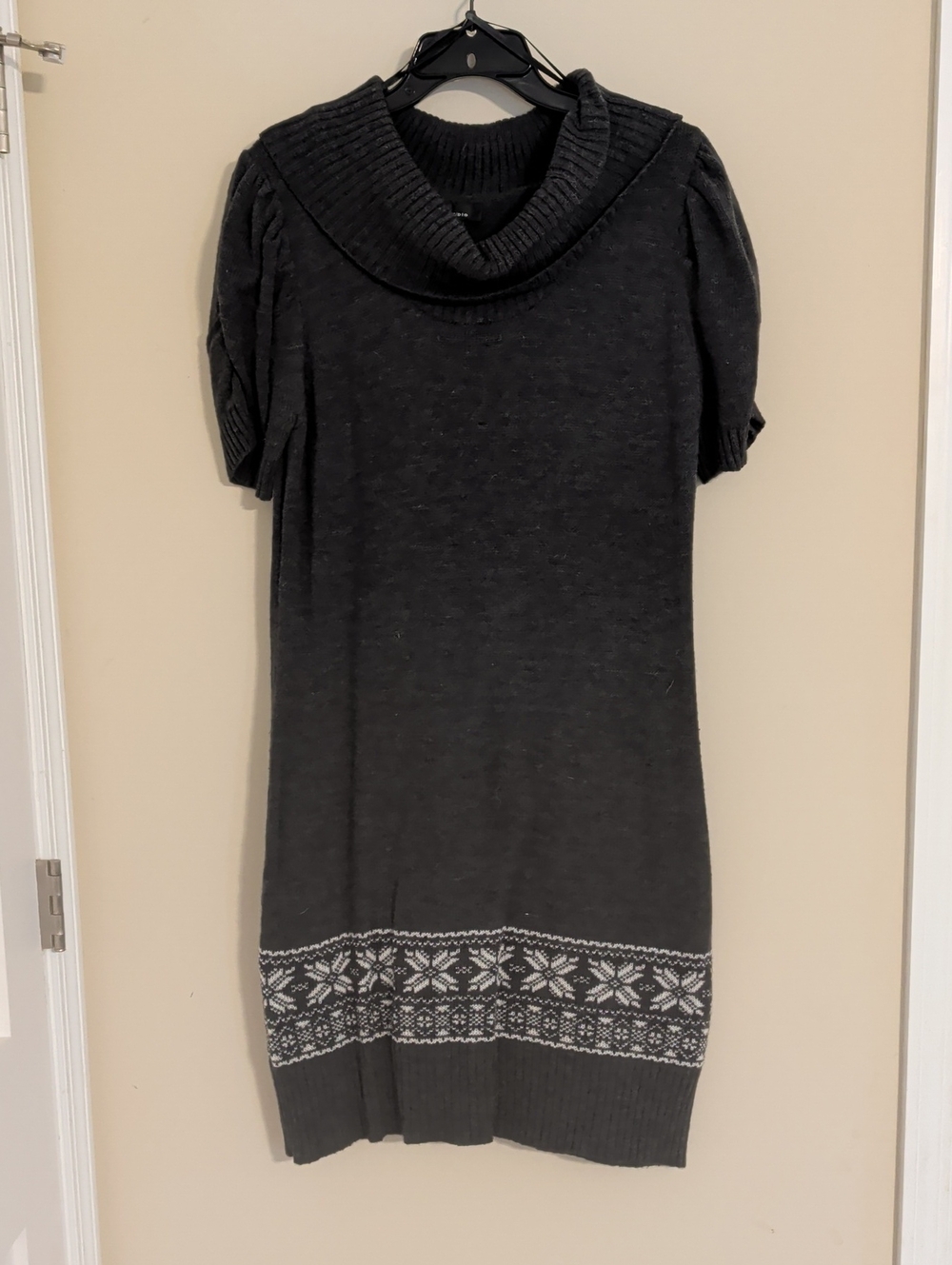 AB Studio Charcoal Cowl-Neck Short-Sleeve Sweater Dress with Snowflake Border